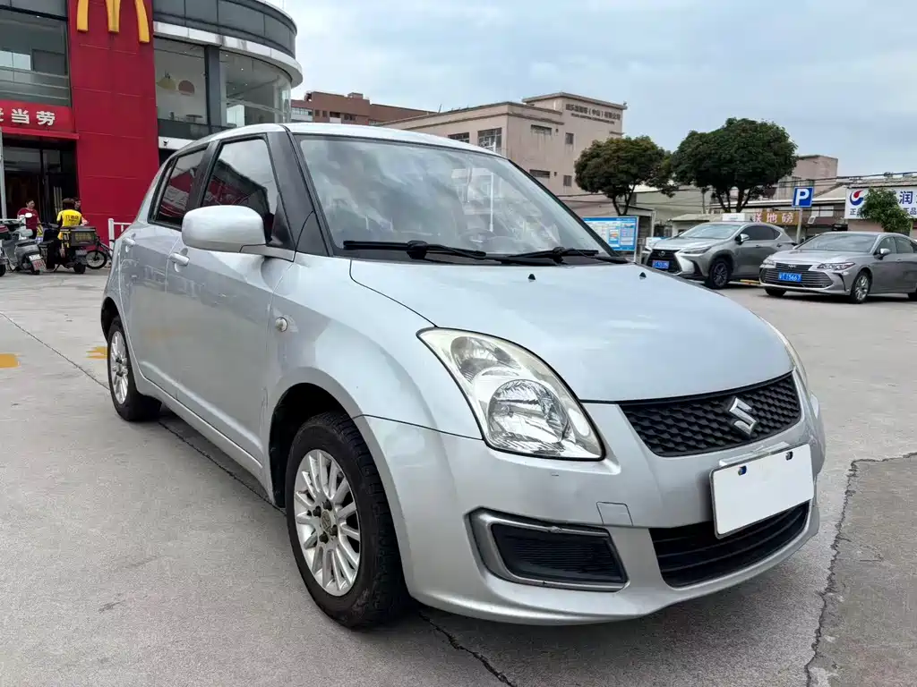 Suzuki Swift 2013 1.3L Manual Value Edition