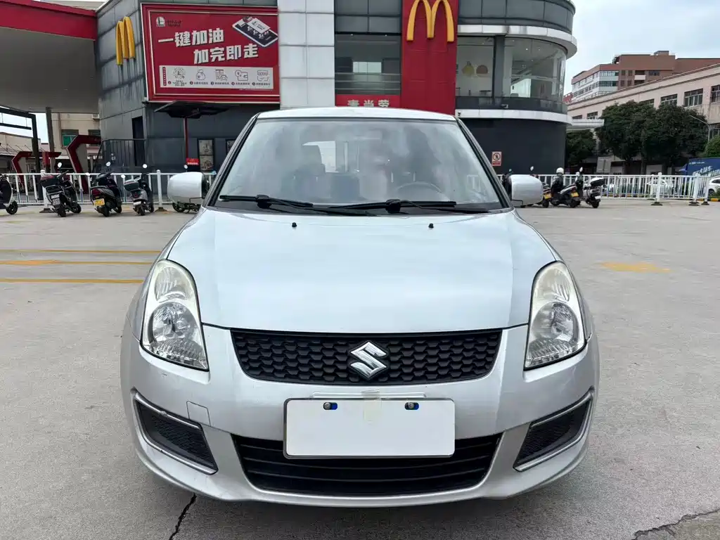 Suzuki Swift 2013 1.3L Manual Value Edition