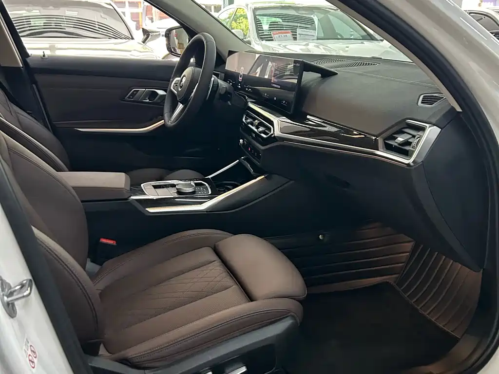 BMW 3 Series 2023 325Li M Sport Package