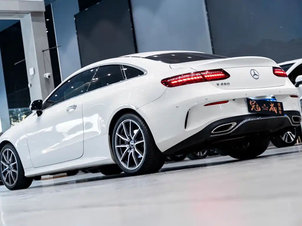 Mercedes-Benz E-Class E 260 Coupe (2023 Facelift)