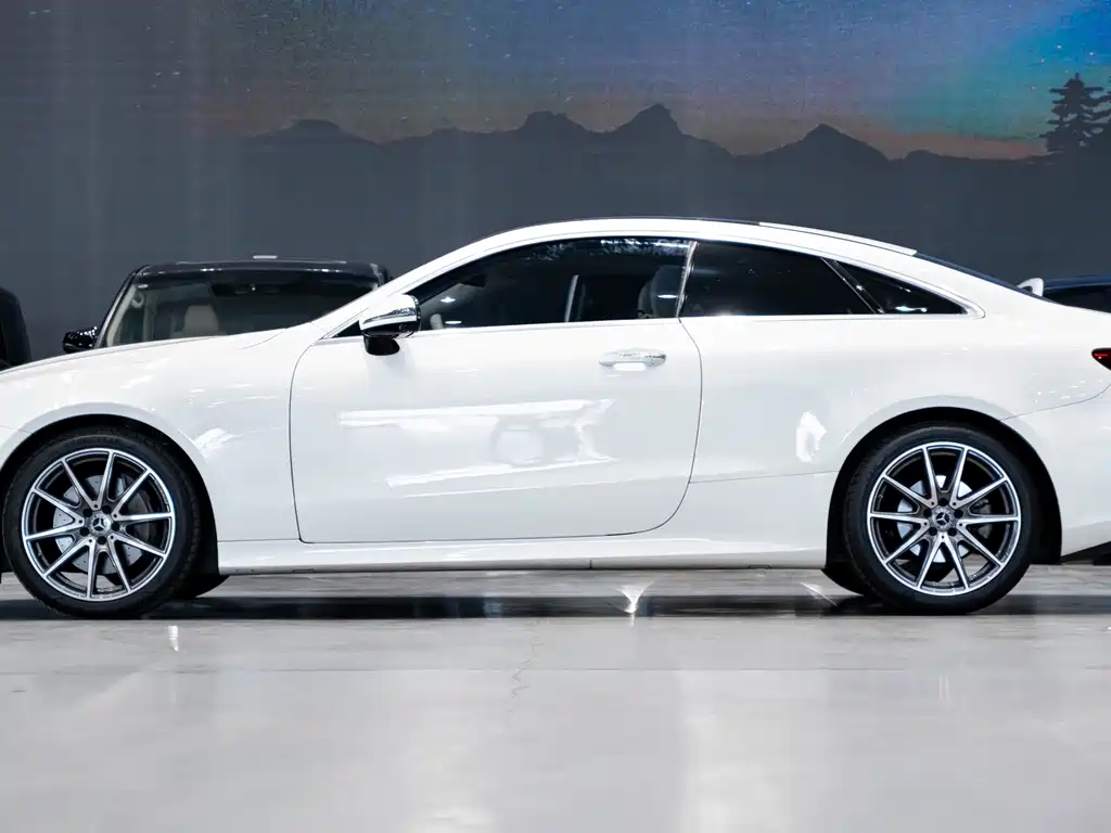 Mercedes-Benz E-Class E 260 Coupe (2023 Facelift)