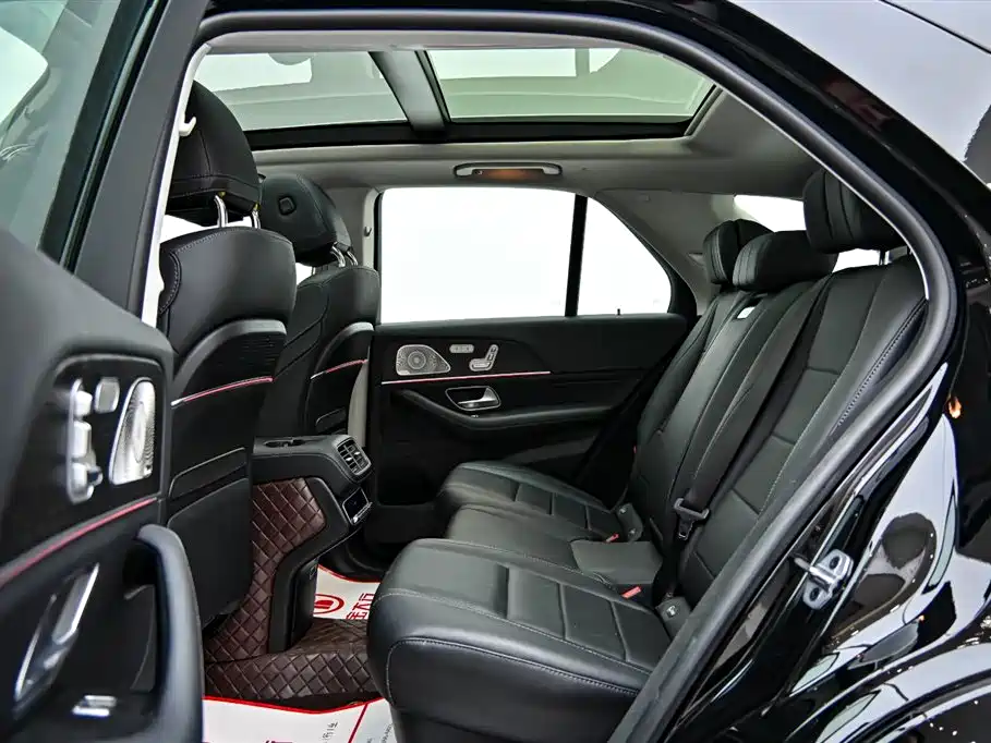 Mercedes-Benz GLE 450 4MATIC Luxury (2024)