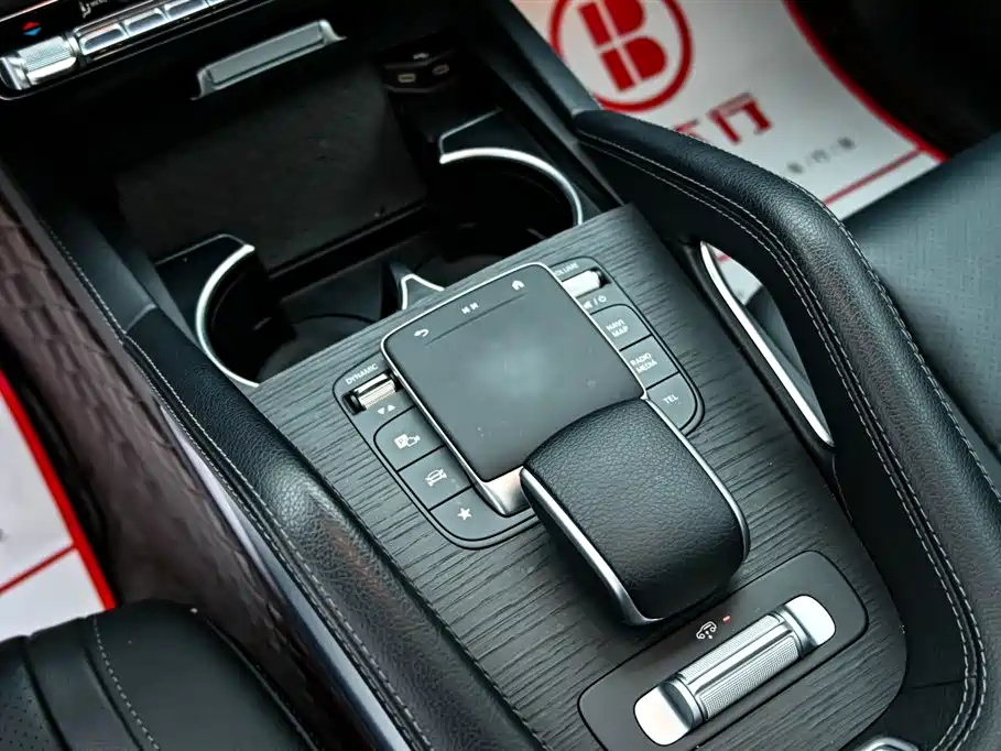 Mercedes-Benz GLE 450 4MATIC Luxury (2024)