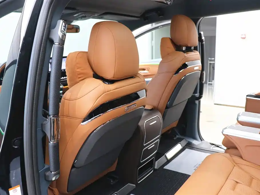 Lorinser Traveler 2026 2.5L High Roof Traveler
