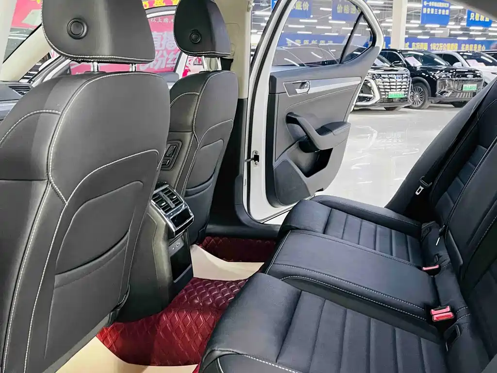 Skoda Superb 2021 TSI330 DSG Comfort Edition
