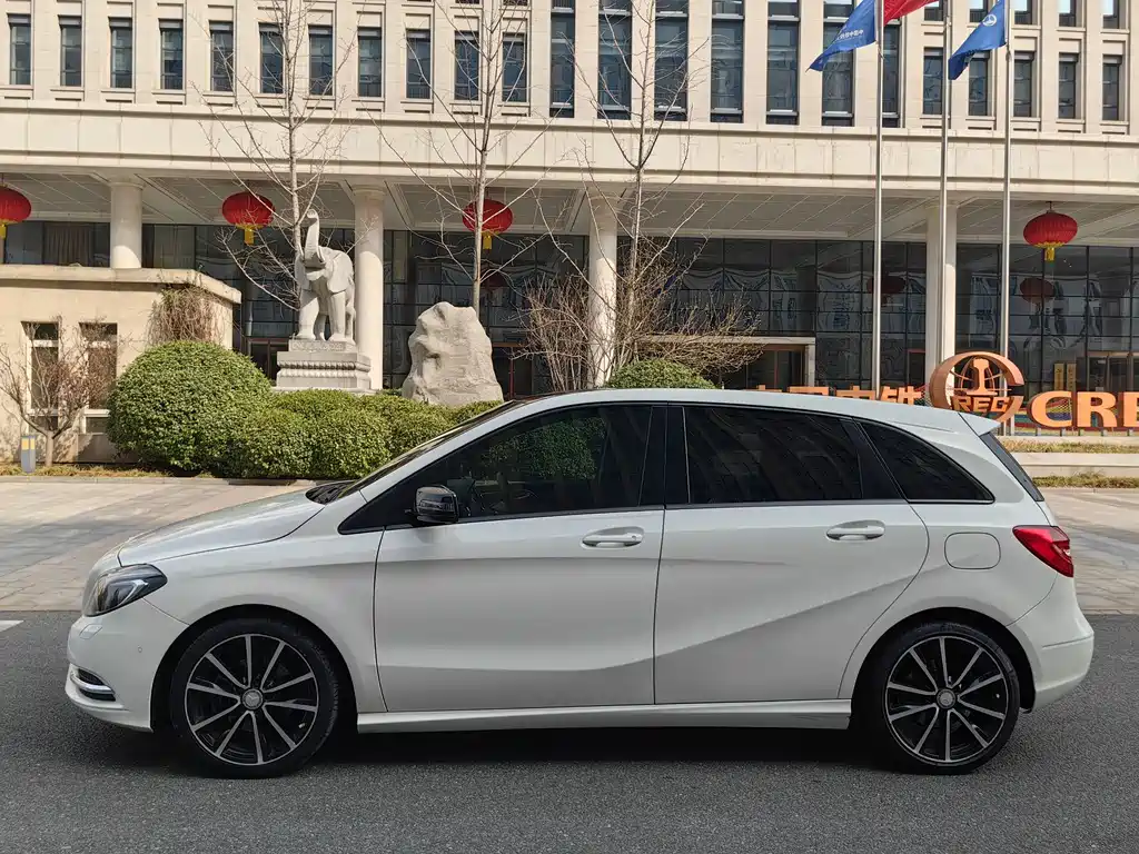 Mercedes-Benz B-Class 2012 B 200