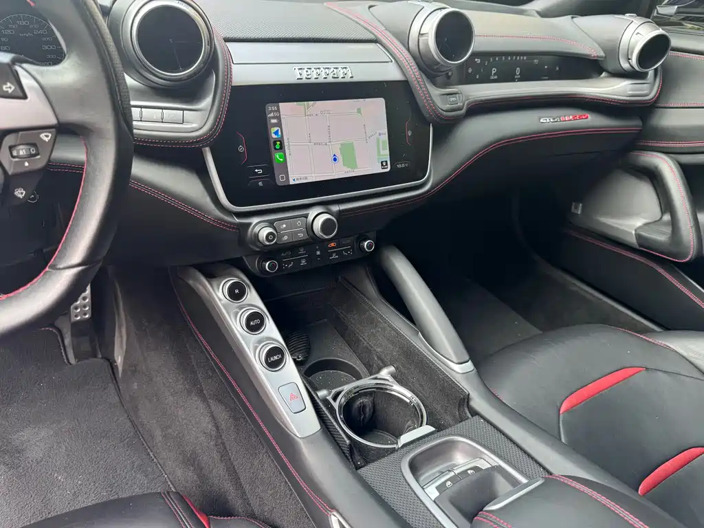 Ferrari GTC4Lusso 2016 6.3L V12