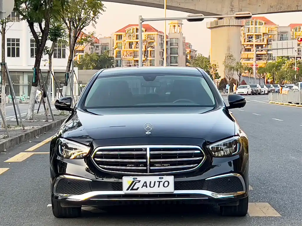 Mercedes-Benz E-Class 2022 E 300 L Luxury