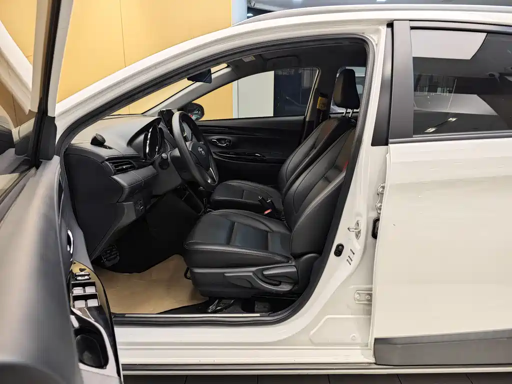Yaris L 2020 Yaris L X 1.5L CVT Luxury Edition