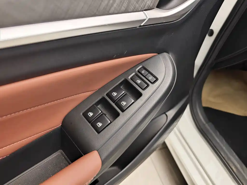 Changan Eado 2023 Changxiang Edition PLUS Blue Whale NE 1.4T GDI DCT Premium