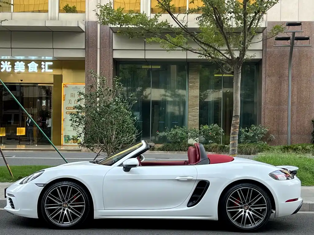 Porsche 718 Boxster 2.0T