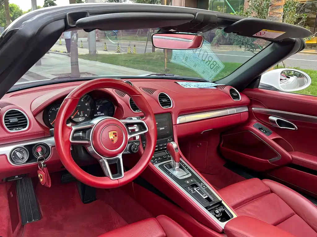 Porsche 718 Boxster 2.0T