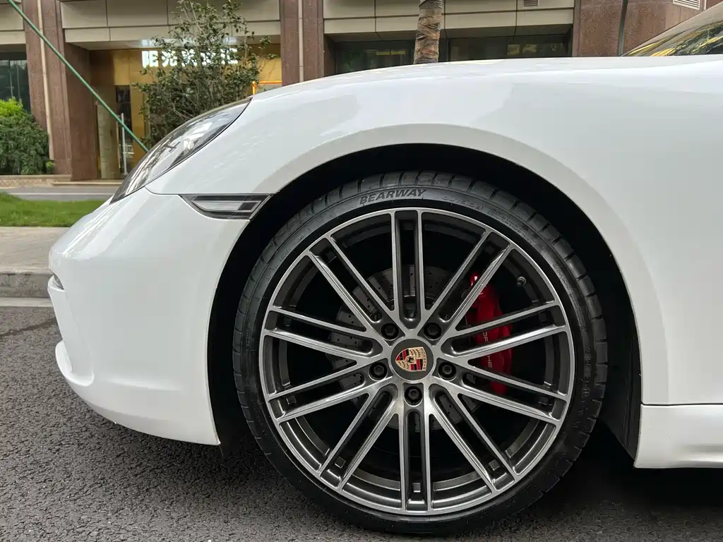 Porsche 718 Boxster 2.0T