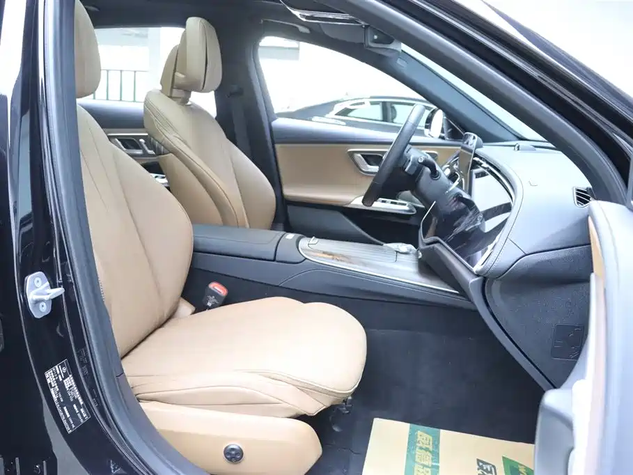 Mercedes-Benz E-Class 2024 E 300 L Luxury