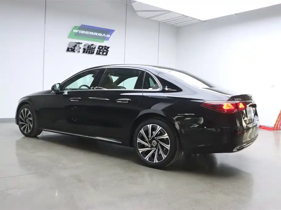 Mercedes-Benz E-Class 2024 E 300 L Luxury