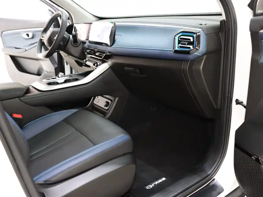 GAC Trumpchi GS3 2023 YingSu 270T Jinzhi Edition