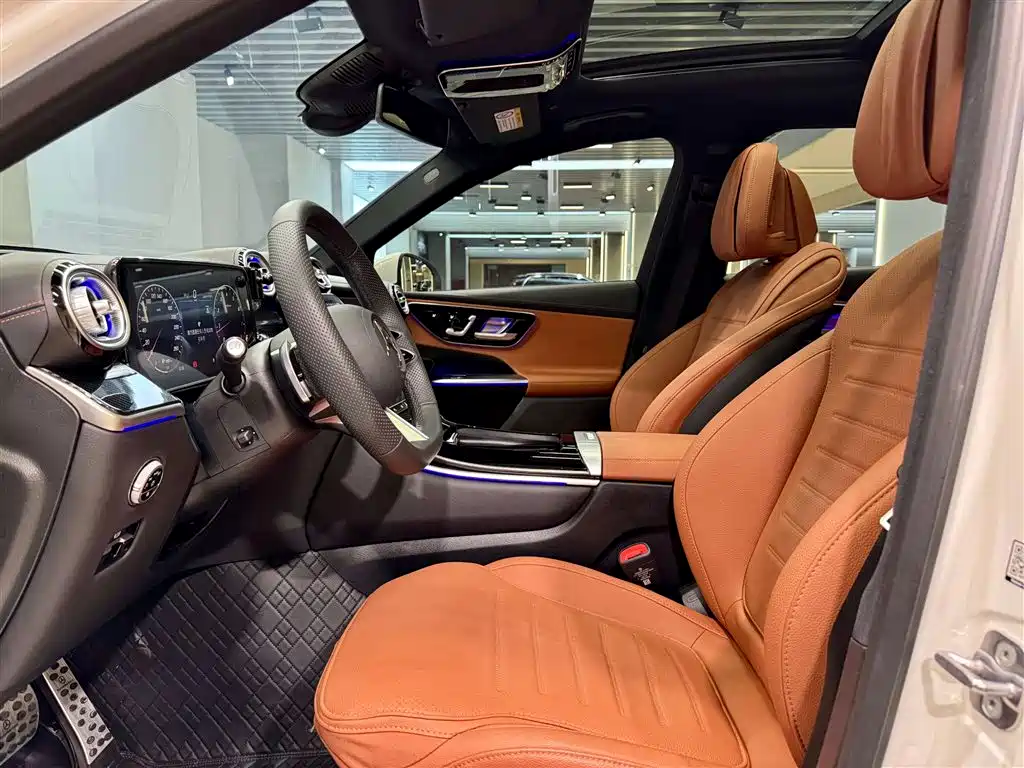 Mercedes-Benz GLC 260 L 4MATIC Luxury 2025