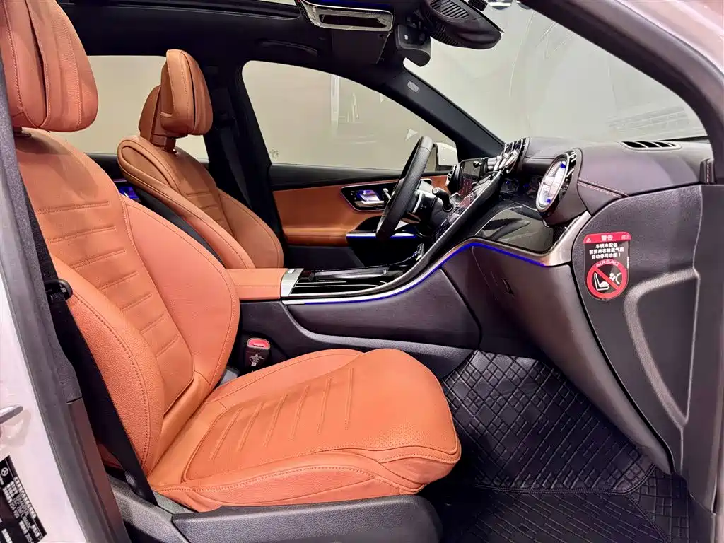 Mercedes-Benz GLC 260 L 4MATIC Luxury 2025