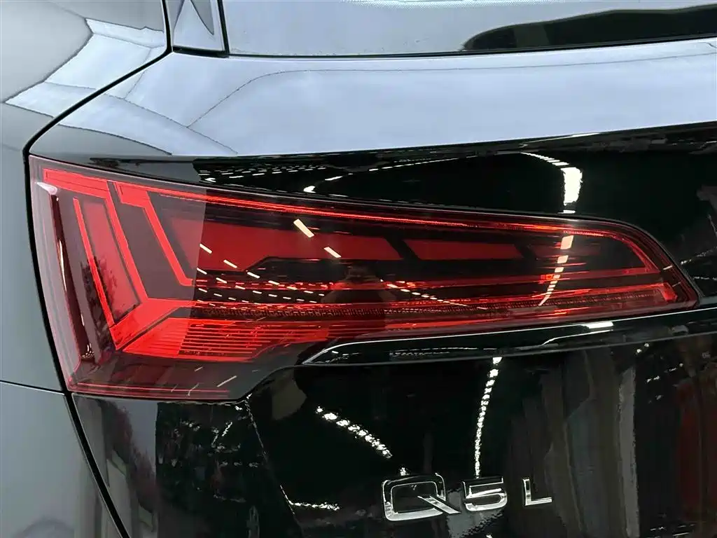 Audi Q5L 2024 40 TFSI Sport