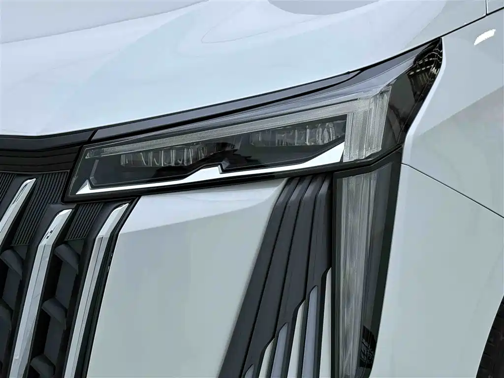 GAC Trumpchi M8 2024 Lingxiu Series 390T Exclusive Edition