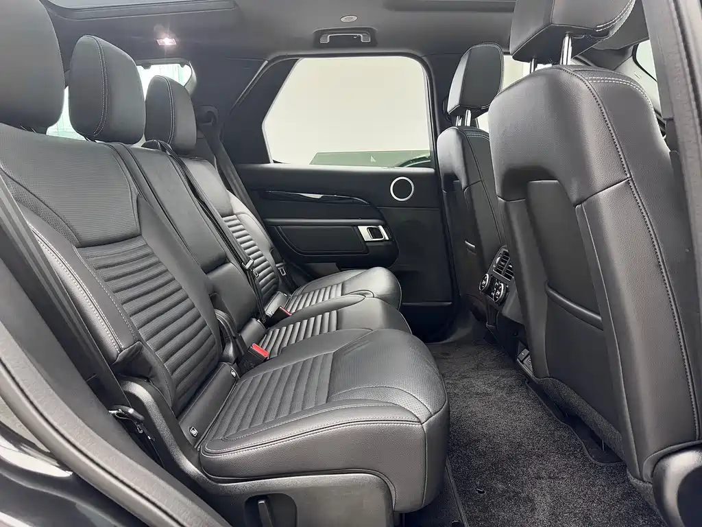 Land Rover Discovery 2025 360PS S