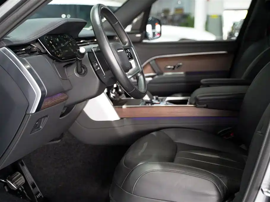 Range Rover 2023 3.0 L6 360PS Vogue Edition