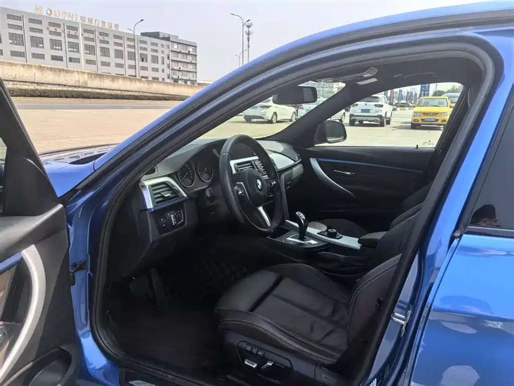 BMW 3 Series 2018 320i M Sport Package