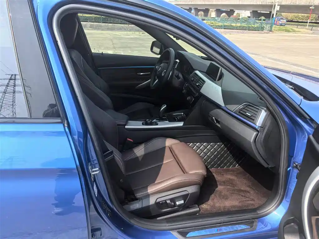 BMW 3 Series 2018 320i M Sport Package