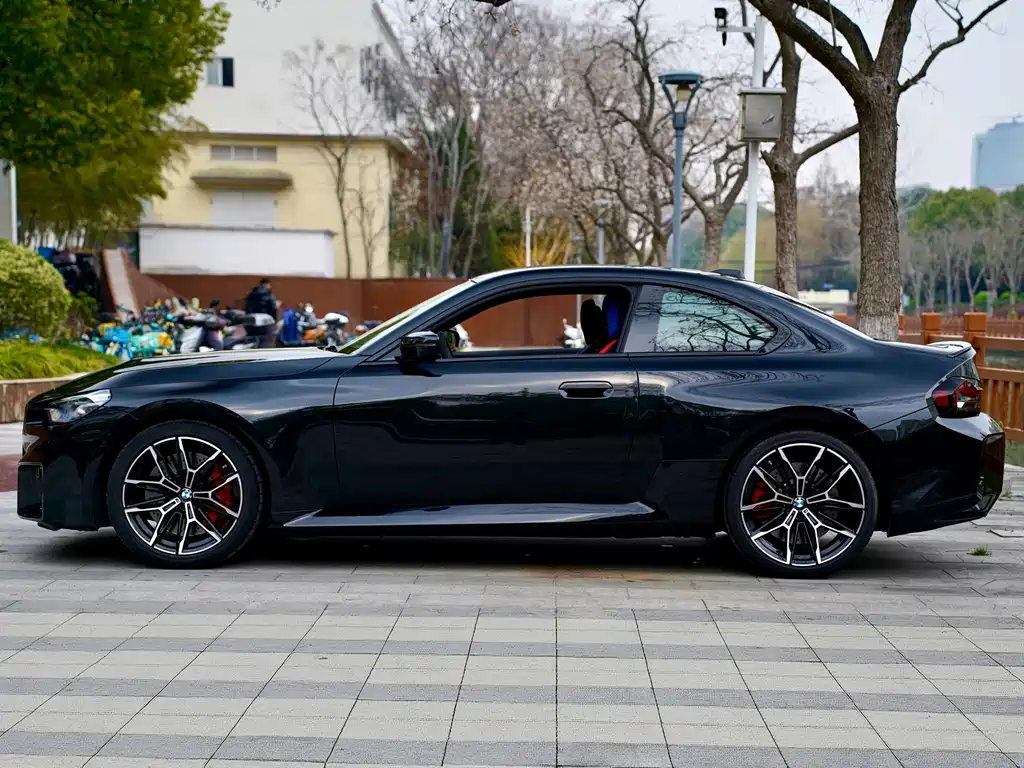 BMW M2 2024