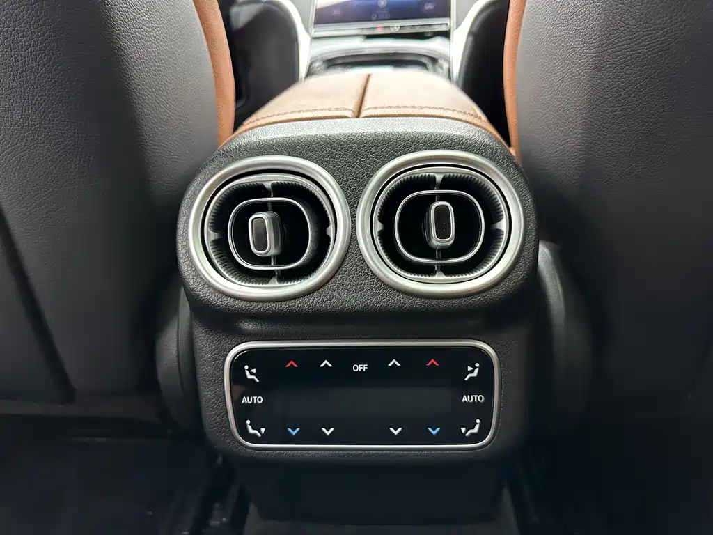 Mercedes-Benz GLC 260 L 4MATIC Luxury 5-seater
