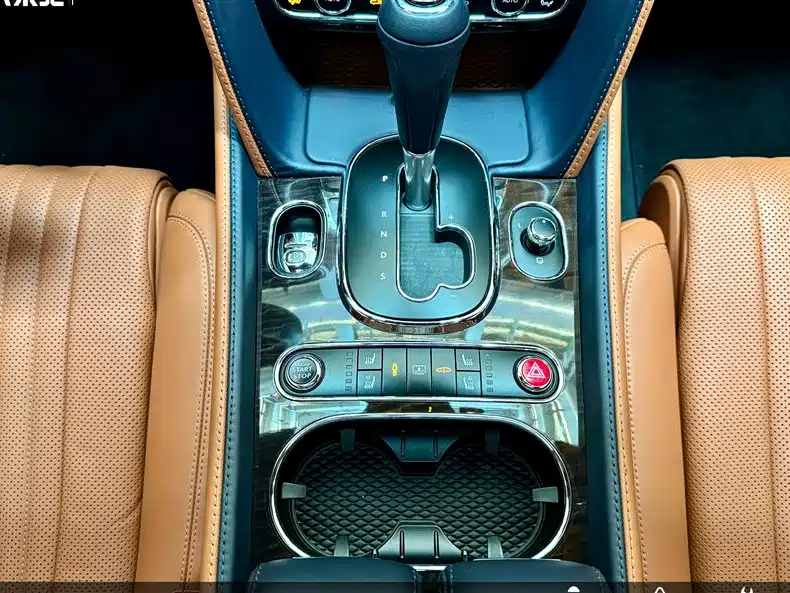 Bentley Flying Spur 2017 4.0T V8 Standard Edition