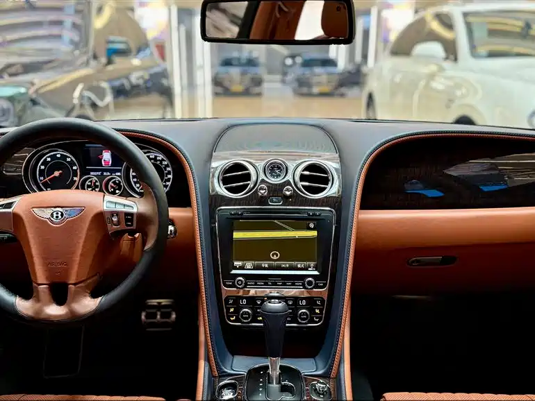 Bentley Flying Spur 2017 4.0T V8 Standard Edition