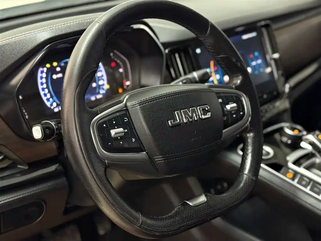 JMC Yuhu 9 2022 2.0T Automatic Gasoline 4WD Comfort Edition