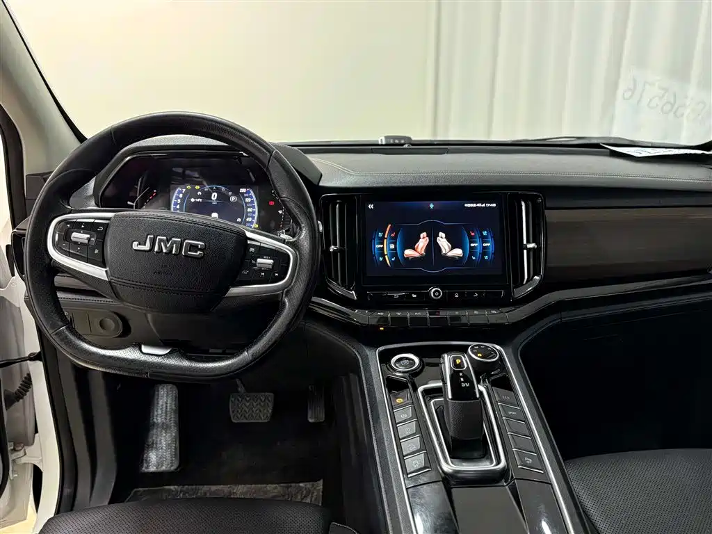 JMC Yuhu 9 2022 2.0T Automatic Gasoline 4WD Comfort Edition