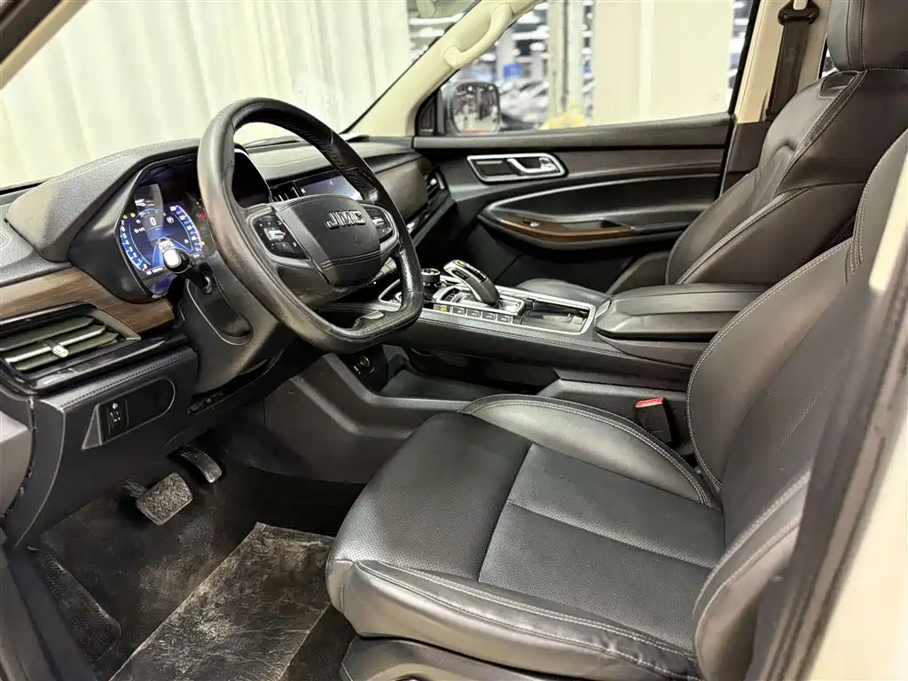 JMC Yuhu 9 2022 2.0T Automatic Gasoline 4WD Comfort Edition