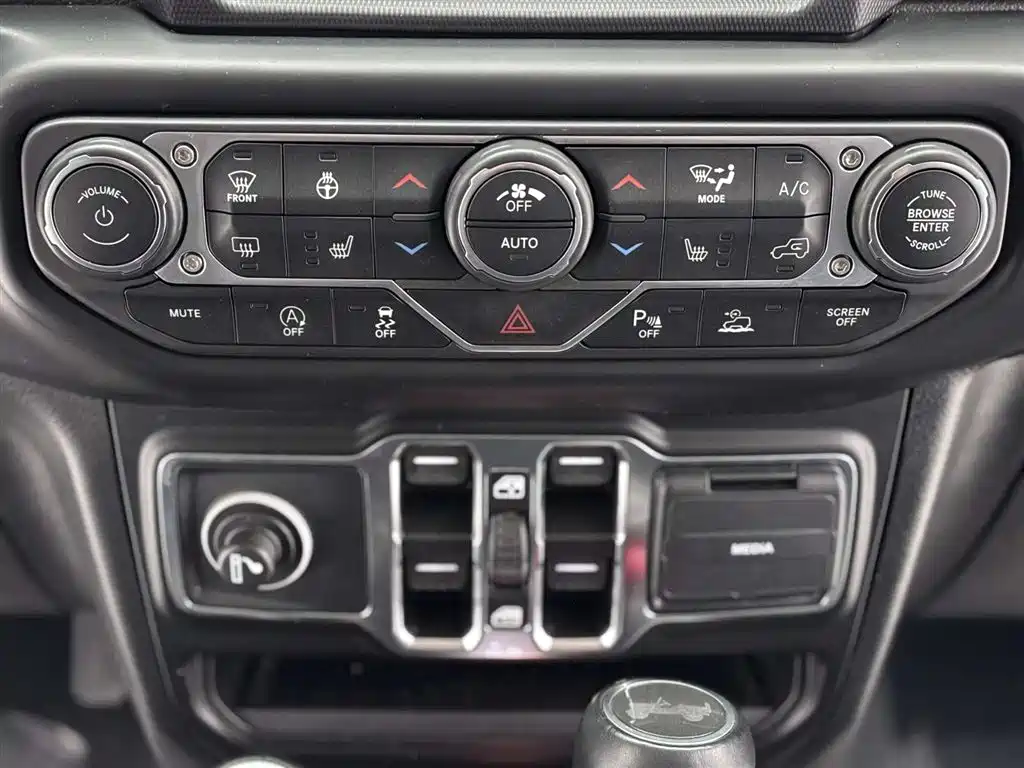 Jeep Wrangler 2022 2.0T High Altitude Four-Door Edition