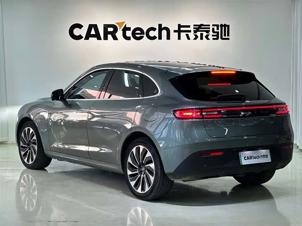 AITO M5 2022 EREV AWD Flagship Edition