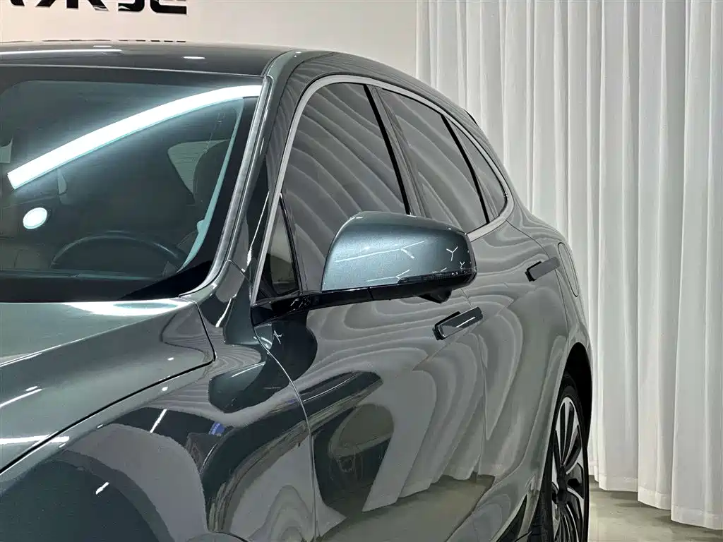 AITO M5 2022 EREV AWD Flagship Edition