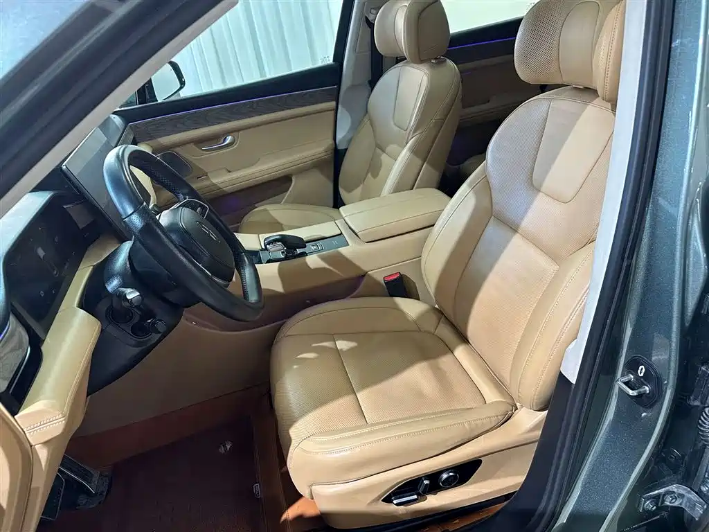 AITO M5 2022 EREV AWD Flagship Edition