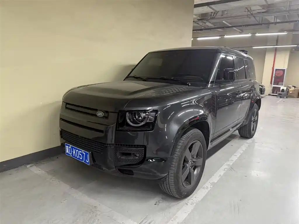 Land Rover Defender 110 3.0T P400 X-Dynamic HSE 2024