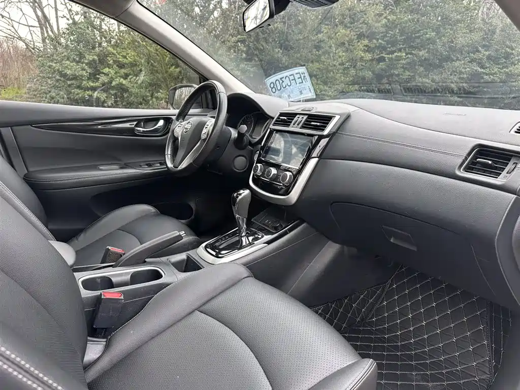 Nissan Tiida 2021 1.6L CVT Intelligent Edition