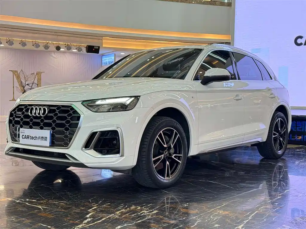 Audi Q5L 2022 40 TFSI Fashion Dynamic