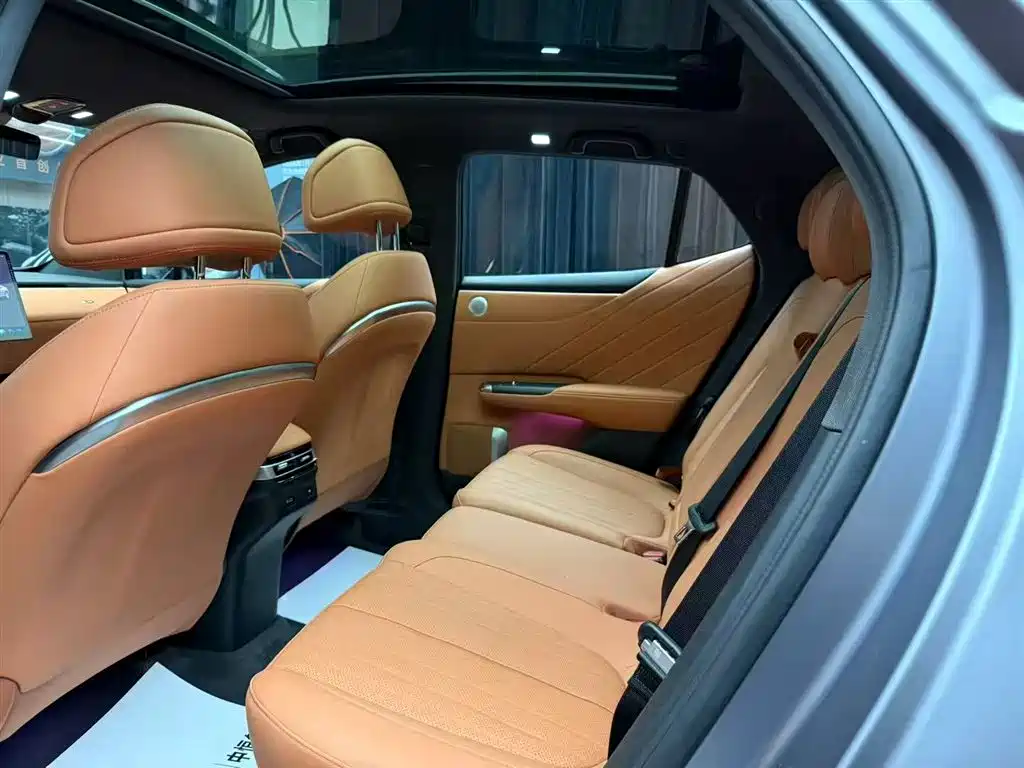 Deepal E07 2025 BEV AWD 90kWh Pro
