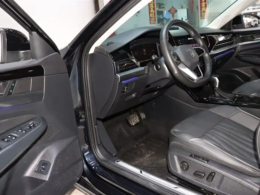 Passat 2023 Facelift 330TSI Luxury Edition