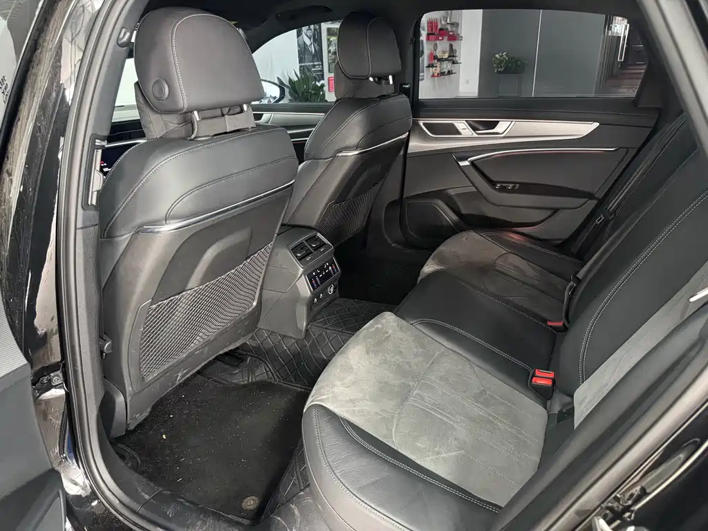 Audi A6L 2024 45 TFSI Zhenxuan Dynamic Edition