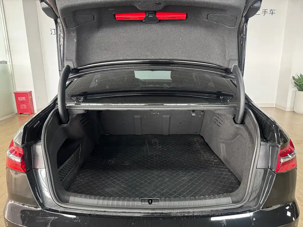 Audi A6L 2024 45 TFSI Zhenxuan Dynamic Edition