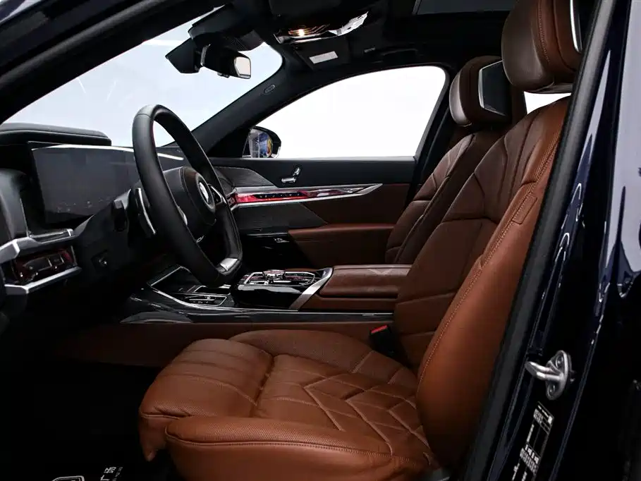 BMW 7 Series 2023 740Li Executive Luxury Package