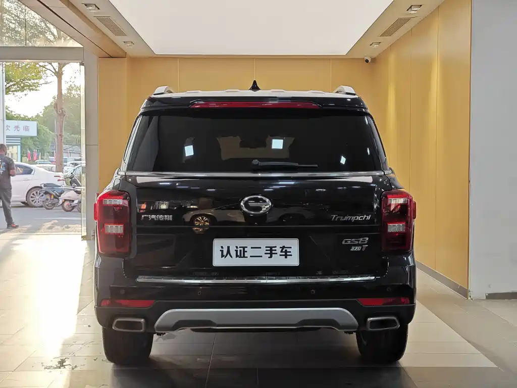 GAC Trumpchi GS8 2017 320T 2WD Luxury Smart Connect Edition (7-Seater)