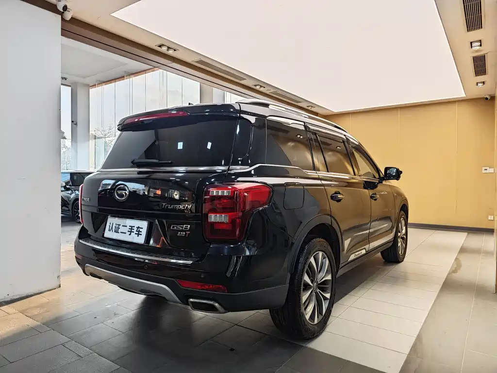 GAC Trumpchi GS8 2017 320T 2WD Luxury Smart Connect Edition (7-Seater)