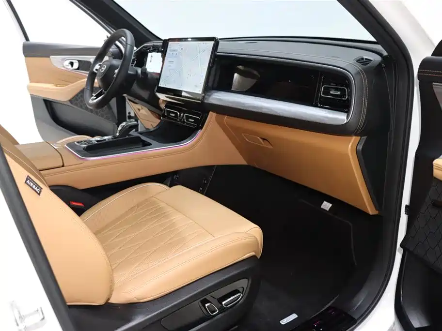 GAC Trumpchi GS8 2025 Navigator Series 2.0TGDI FWD Luxury Edition 5-Seater